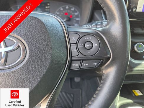 Used 2023 Toyota Corolla Cross LE FWD image 31