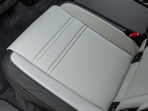 Certified 2026 Porsche Cayenne S AWD/4WD image 34