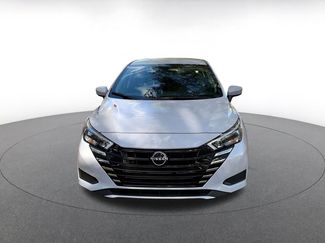 Used 2025 Nissan Versa SV video 2