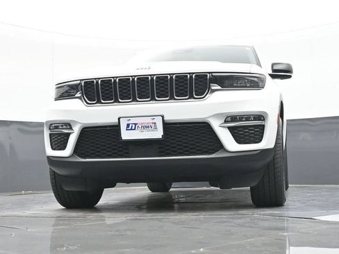 Used 2023 Jeep Grand Cherokee Limited AWD/4WD image 54
