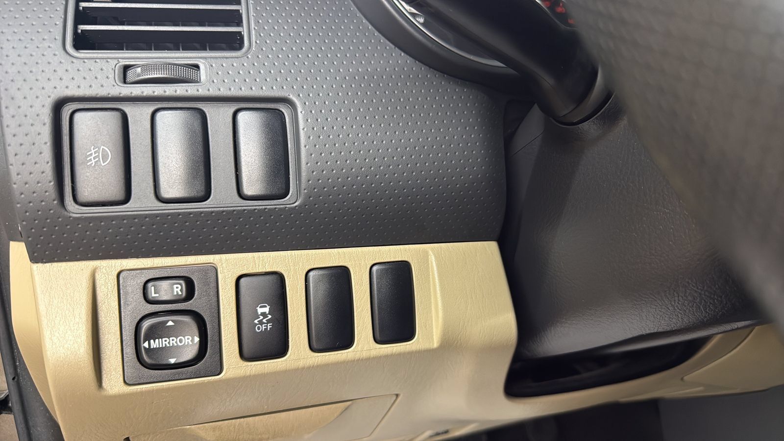 Used 2012 Toyota Tacoma PreRunner w/ SR5 Pkg RWD image 15