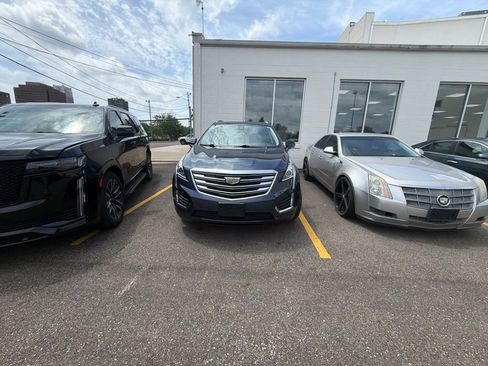 Used 2019 Cadillac XT5 Luxury AWD/4WD image 2