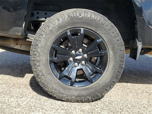 Used 2022 Chevrolet Colorado Z71 w/ Z71 Midnight Edition image 5