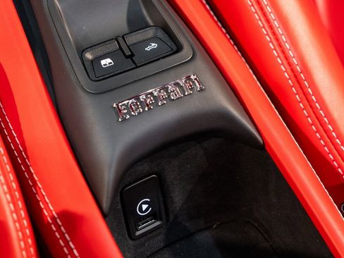 Certified 2023 Ferrari F8 Tributo image 39