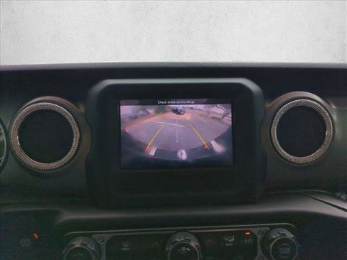 Used 2019 Jeep Wrangler Unlimited Sport S AWD/4WD image 13