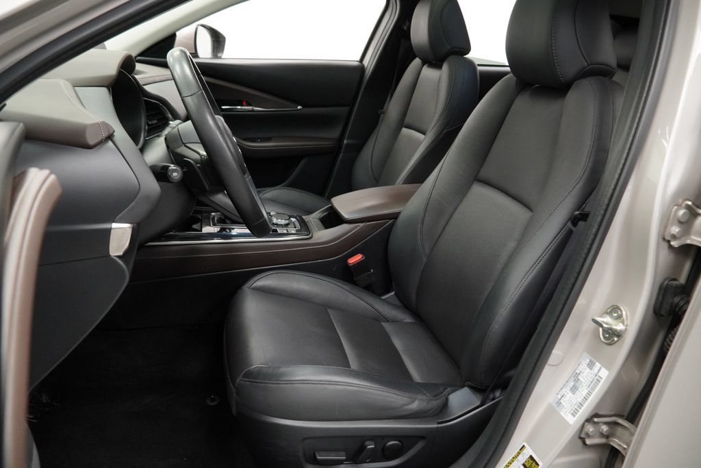 Used 2023 MAZDA CX-30 AWD 2.5 S w/ Premium Package image 3