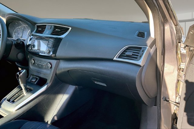 Used 2016 Nissan Sentra SV w/ Style Package FWD image 20
