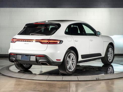 Used 2025 Porsche Macan AWD/4WD image 5