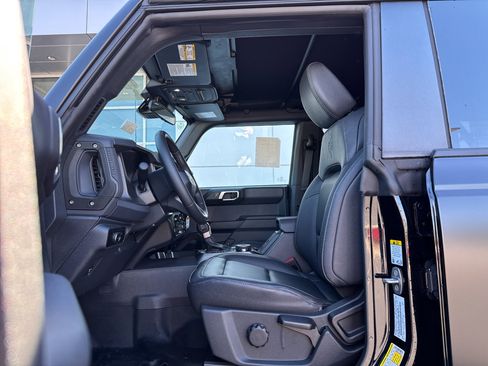 New 2025 Ford Bronco Badlands w/ Matte Film Protection Package image 5