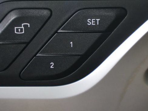 Used 2023 BMW X3 xDrive30i AWD/4WD image 37