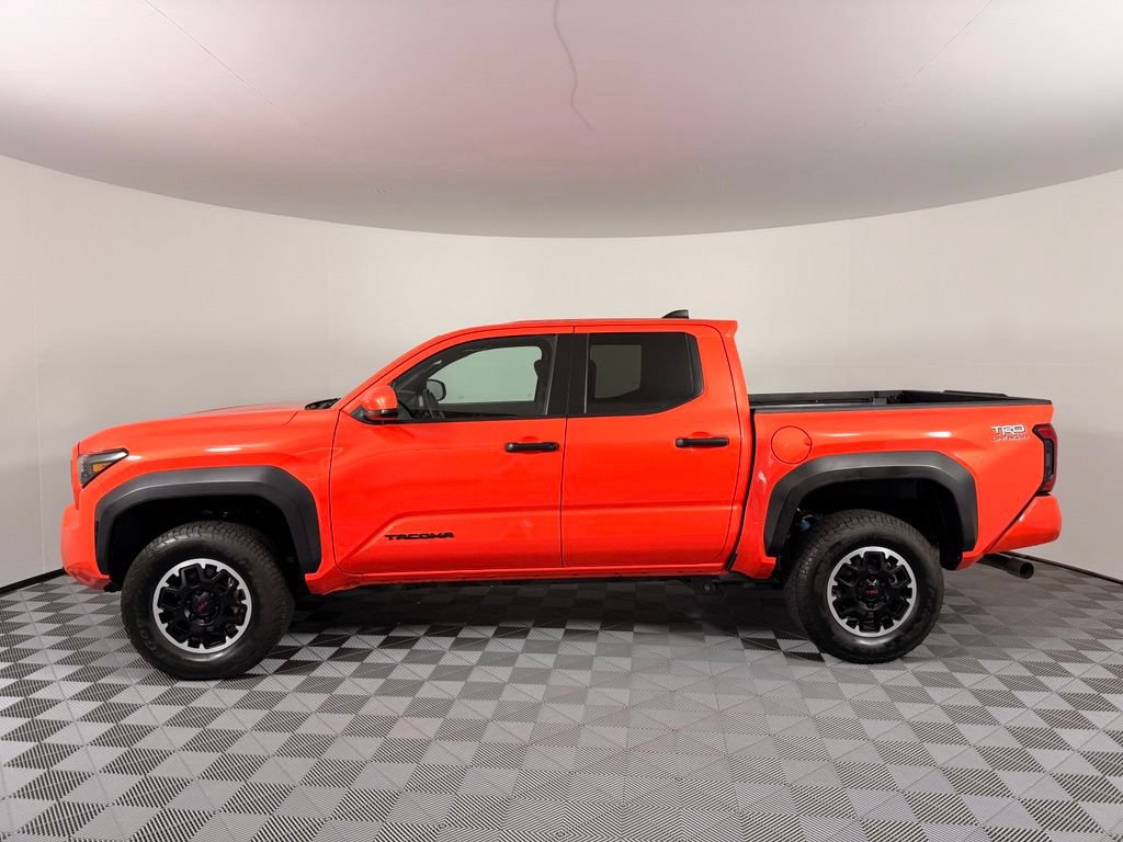 Used 2024 Toyota Tacoma TRD Off-Road AWD/4WD image 12