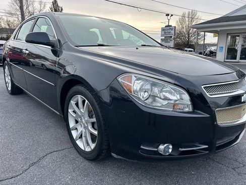 Used 2010 Chevrolet Malibu LTZ image 5