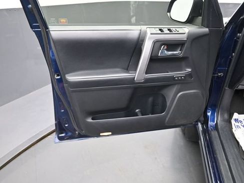Used 2018 Toyota 4Runner Limited AWD/4WD image 20