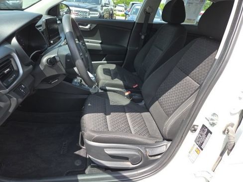 Used 2022 Kia Rio LX FWD image 9