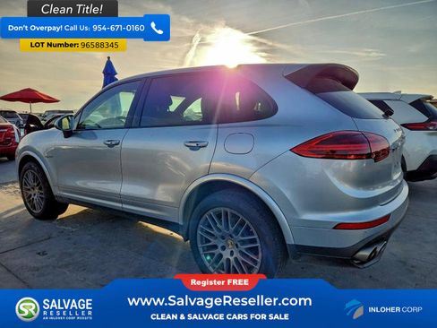 Used 2017 Porsche Cayenne S Platinum image 3