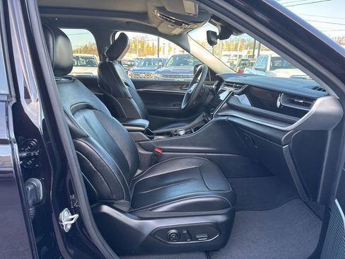 Used 2022 Jeep Grand Cherokee Limited 4xe image 18