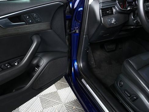 Used 2019 Audi A4 2.0T Premium image 7
