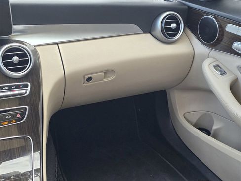 Used 2017 Mercedes-Benz C 300 C 300 image 18