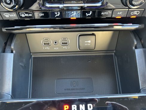 New 2025 Jeep Grand Cherokee Limited w/ Luxury Tech Group II image 42