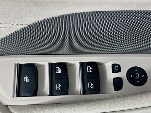 Used 2020 BMW 840i Convertible w/ M Sport Package RWD image 18