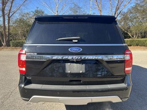 Used 2018 Ford Expedition Max XLT w/ Equipment Group 202A image 8
