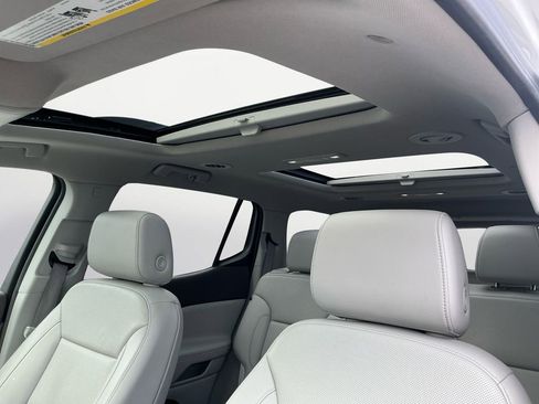 Used 2023 GMC Acadia SLT w/ Technology Package image 20