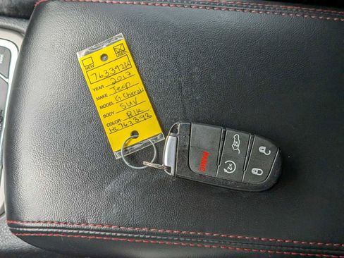 Used 2017 Jeep Grand Cherokee Trailhawk w/ Trailhawk Luxury Group image 37