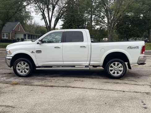 Used 2018 RAM 2500 Longhorn w/ Convenience Group image 3