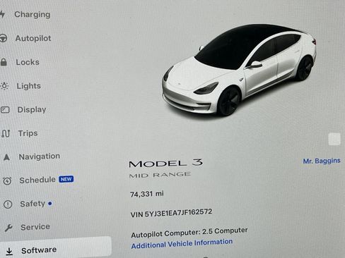 Used 2018 Tesla Model 3 Mid Range image 9