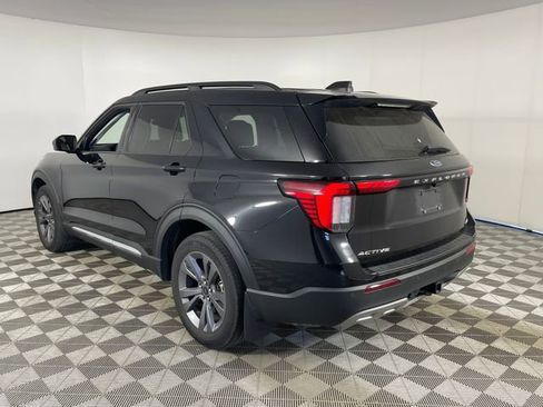 Used 2025 Ford Explorer Active w/ Active Comfort Package AWD/4WD image 13