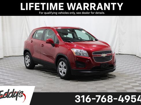 Used 2015 Chevrolet Trax LS FWD image 1