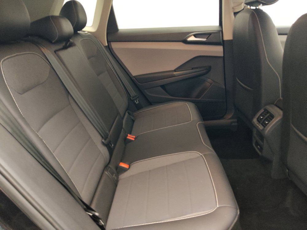 Used 2023 Volkswagen Taos SE FWD image 19