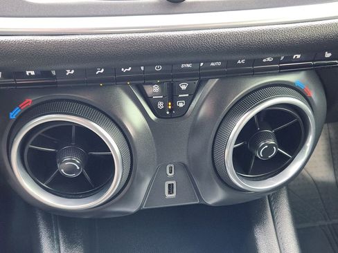 Certified 2021 Chevrolet Blazer LT image 25