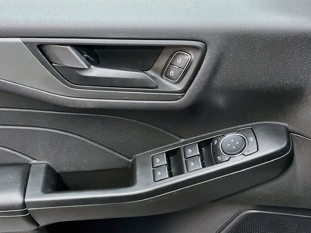 Used 2024 Ford Escape Active w/ Tech Pack #1 AWD/4WD image 18