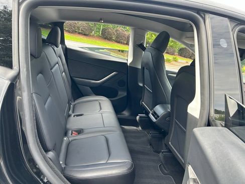 Used 2024 Tesla Model Y 2WD image 51