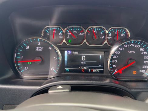 Used 2019 Chevrolet Silverado 1500 LT w/ All Star Edition AWD/4WD image 30