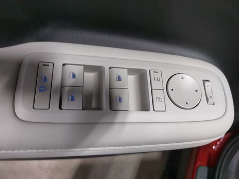 Certified 2025 Hyundai Santa Fe SEL image 29