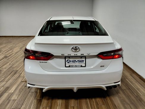 Used 2023 Toyota Camry SE image 19