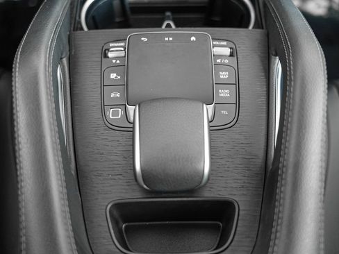 Certified 2025 Mercedes-Benz GLE 350 4MATIC image 19