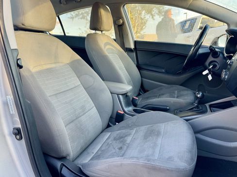 Used 2015 Kia Forte EX w/ UVO Package W/17" Alloys image 13