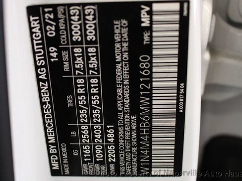 Used 2021 Mercedes-Benz GLB 250 4MATIC image 46