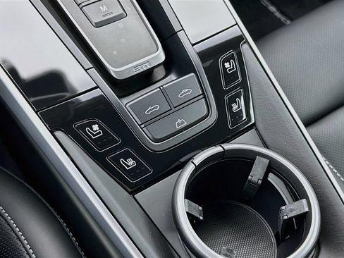 Certified 2025 Porsche 911 Turbo S AWD/4WD image 22