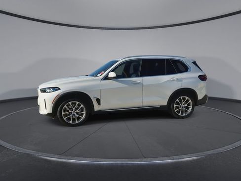 Used 2025 BMW X5 xDrive40i AWD/4WD image 5