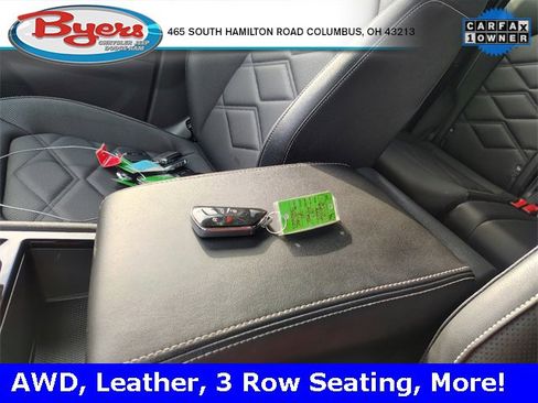 Used 2025 Volkswagen Atlas SE image 27
