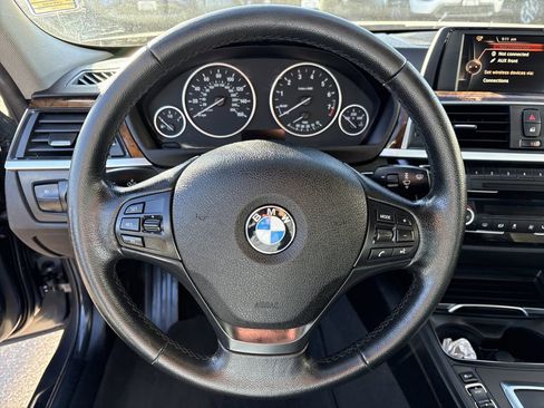 Used 2016 BMW 320i xDrive Sedan image 12