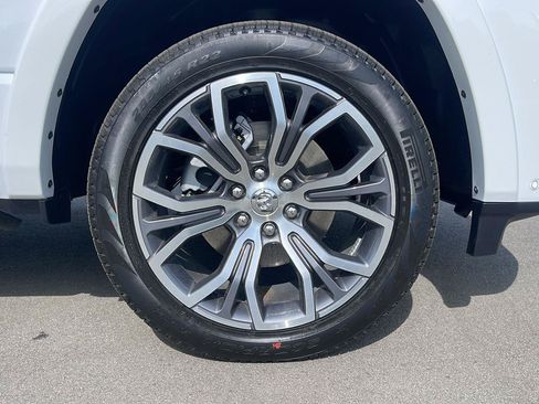 New 2026 RAM 1500 Tungsten w/ Towing Technology Group AWD/4WD image 9