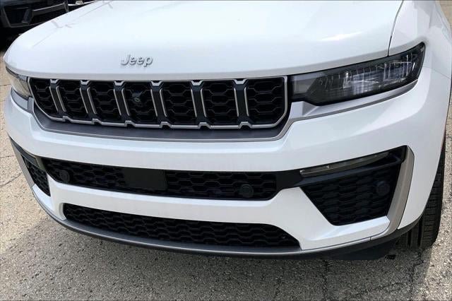New 2026 Jeep Grand Cherokee Limited w/ Luxury Tech Group II AWD/4WD image 51
