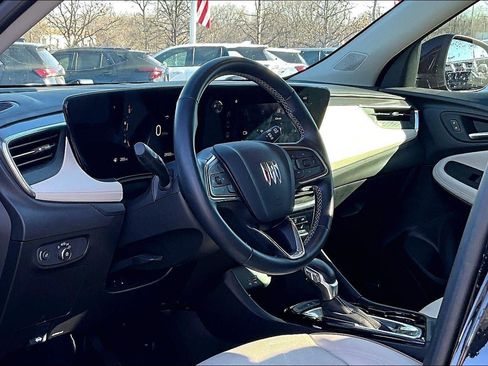 Used 2024 Buick Encore GX Avenir w/ Avenir Technology Package image 12