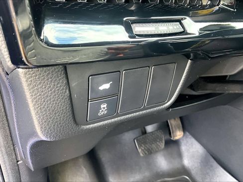 Used 2023 Honda CR-V Sport Touring image 33