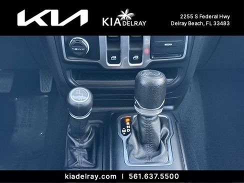 Used 2018 Jeep Wrangler Sport AWD/4WD image 24